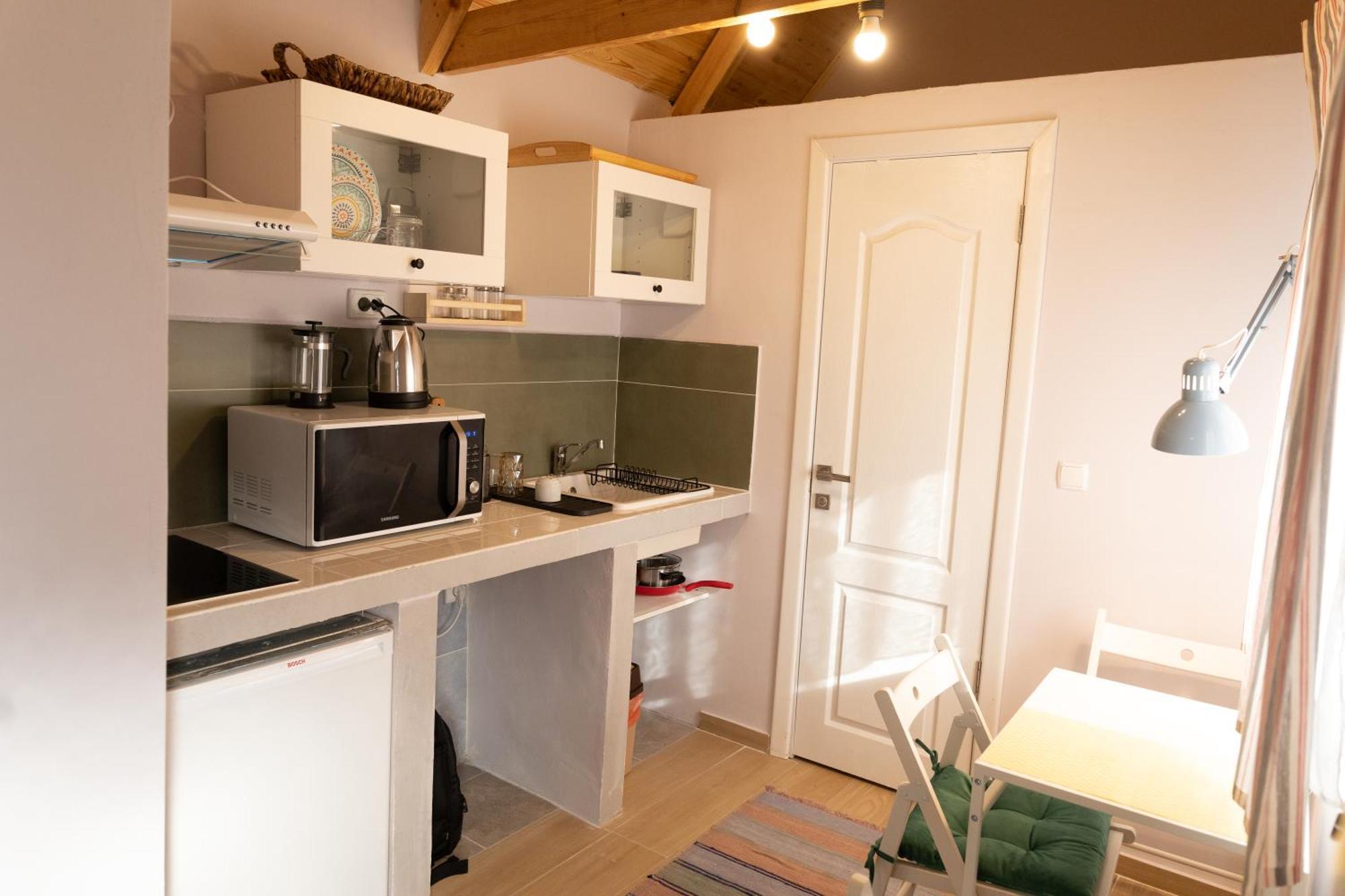 Nomad Sud Studios In Town Center Кахул Екстериор снимка
